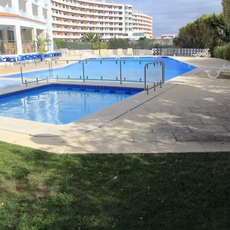 假日公园 Varandas De 4*