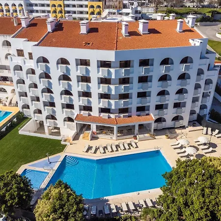 Aldeamento Turístico Varandas De 4*